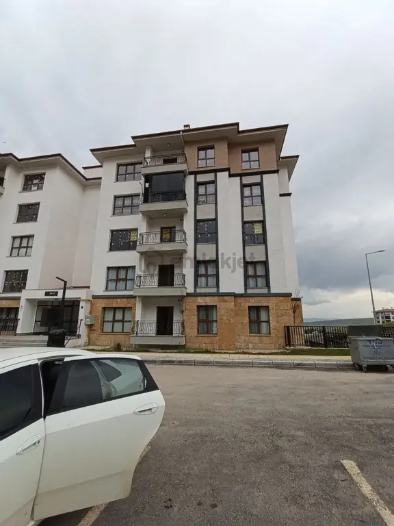 Ema'dan Sarıçubuk Toki De Tapu Güvenceli, Arakat, Sıfır 3+1 1