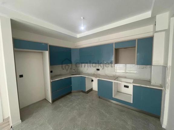 Akçay Köşemden Ara Kat Kombili Asansörlü 1+1 Sıfır Daire Fırsatı 1