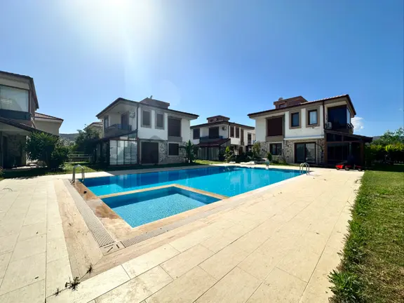 Seferihisar Doğanbeyde Şok Fiyat 3+1 Havuzlu Müstakil Villa Acil Fiyatla Satışta 2