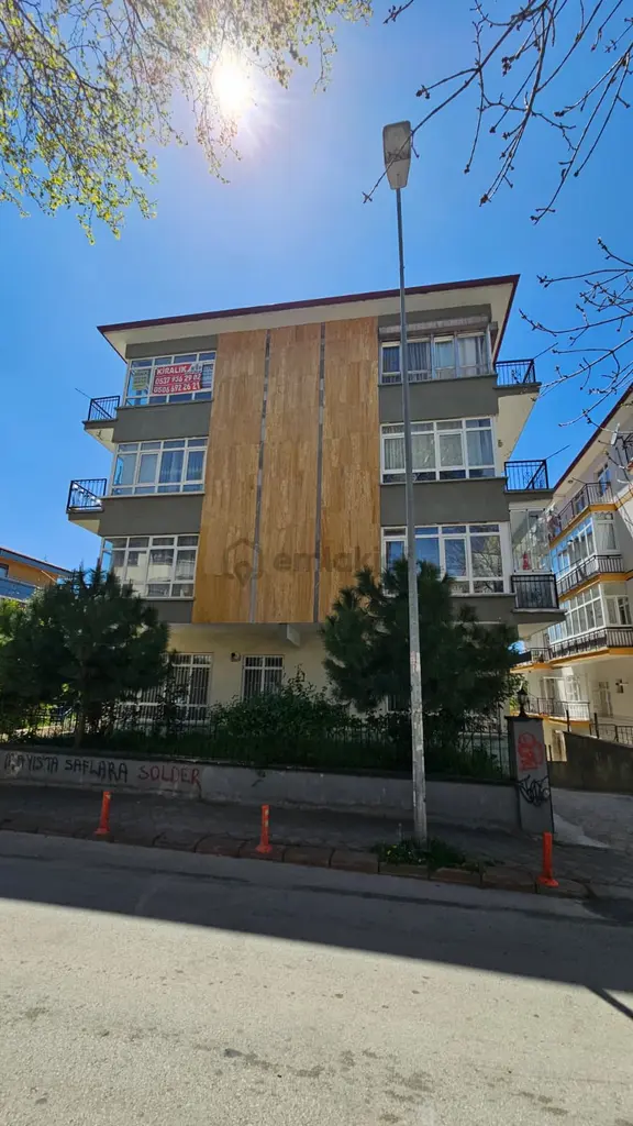 Arel'den K.esat Ballıbaba'da 3 Kat 3+1 Kombili Ön Cephe Manzaralı Daire 2