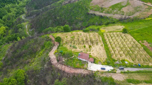 Karamürsel Suludere 4085 M2 Bahçe İçinde Satılık Müstakil Ev 2