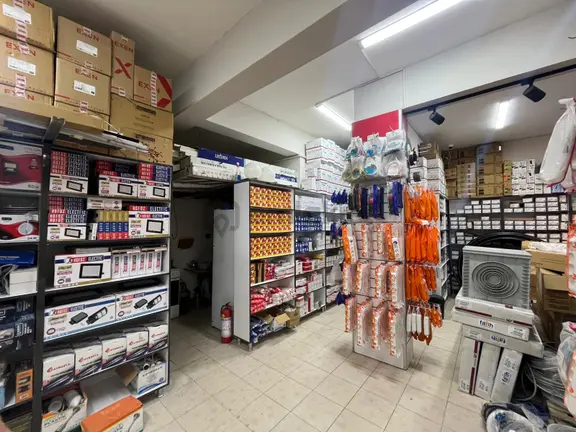 !fırsat!keçiörende Cadde Üzerinde 100m2 Takasa Açık Dükkan 1