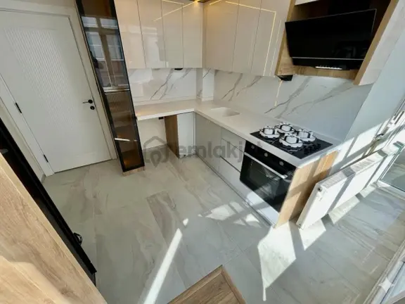 ꧁ay Emlaktan꧂akçay Merkezde Denize Sadece 100 M Ebeveyn Banyolu Satılık 2+1 İçi Komple Yapılı Daire 2