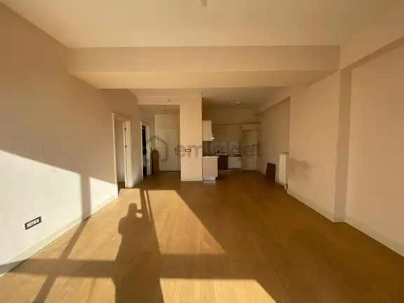 Venezia'da 90m2 Avm Mnz Kiralık 1+1 Daire 2