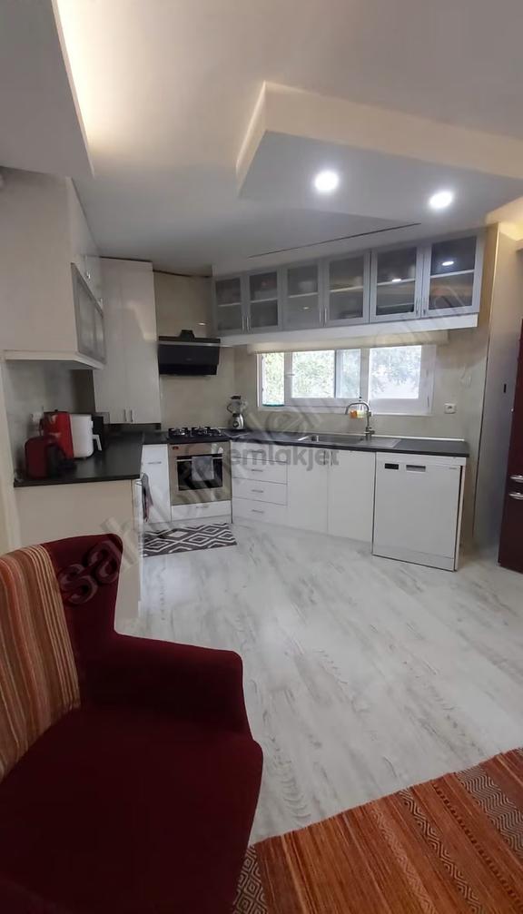 Antalya Muratpaşa Şirinyalı Sitesi'nde 2+1 Geniş Satılık Daire 2