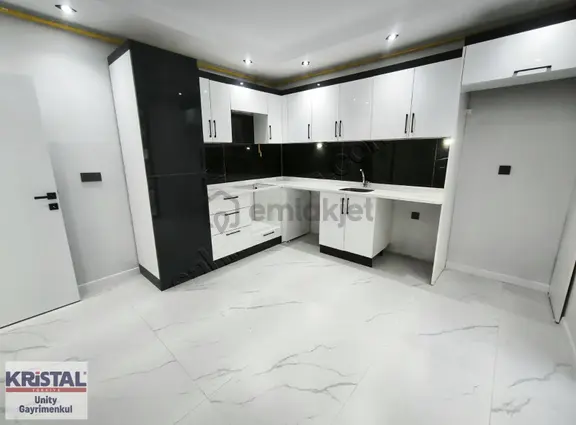 Emekte Satılık Sıfır 3+1 Arakat Daire 1