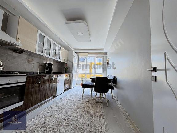 Büyükdere Mahallesi 4+1 4 Balkonlu Evebeyn Banyolu Asansörlü 1