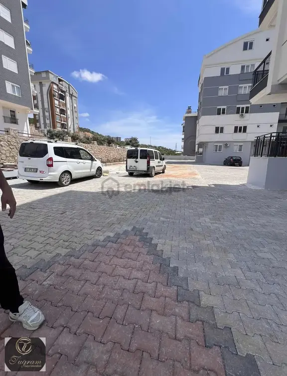 Şehir Hastanesine Çok Yakın Gerçek Yüksek Giriş Satılık Daire 2