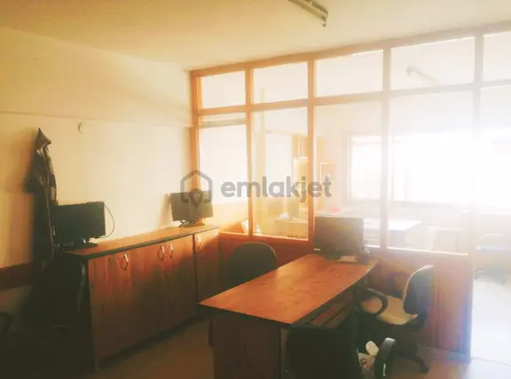 Fırsat Satılık Eroğlu İşhanı İçinde 1+1 Büro 1