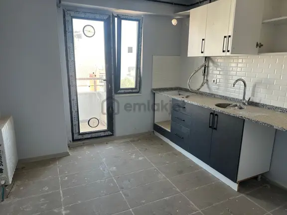 Radar Caddesi Satılık Daire 1
