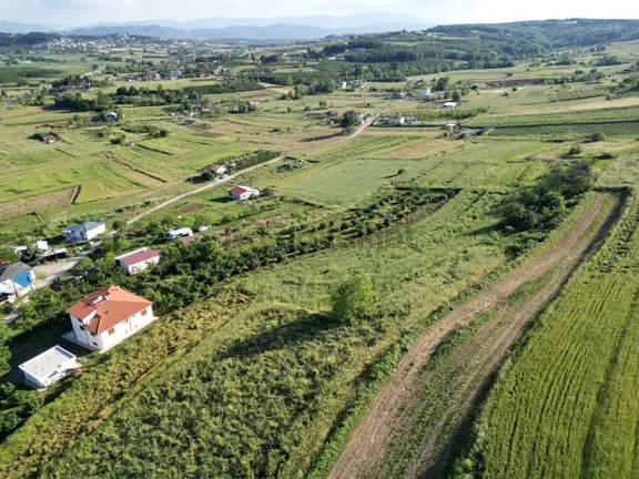 Sakarya Kayrancık Merkezde Yatırmlık Cazip Fiyatlı 3.545m2 Tarla 2
