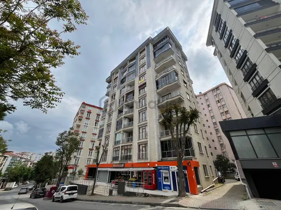 Uğur Mumcu’nun Merkezinde Ferah Ve Kullanışlı Satılık 3+1 Daıre 2