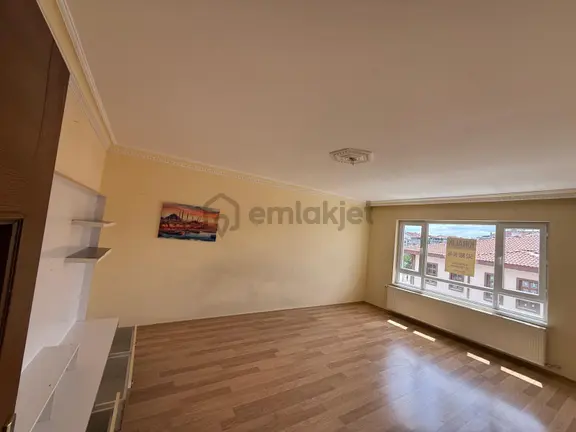 Atapark Cadde Üstü 3+1 Kiralık 1