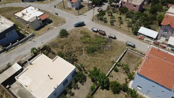 Çaltılıderede 429m2 Satılık 4 Kat İmarlı Arsa 1