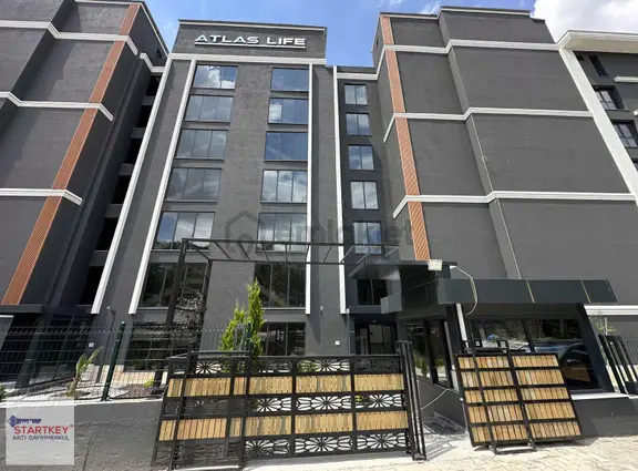 Çiğli Küçükçiğli Atlas Life Sitesinde Geniş 1+1 Kiralık Daire 1