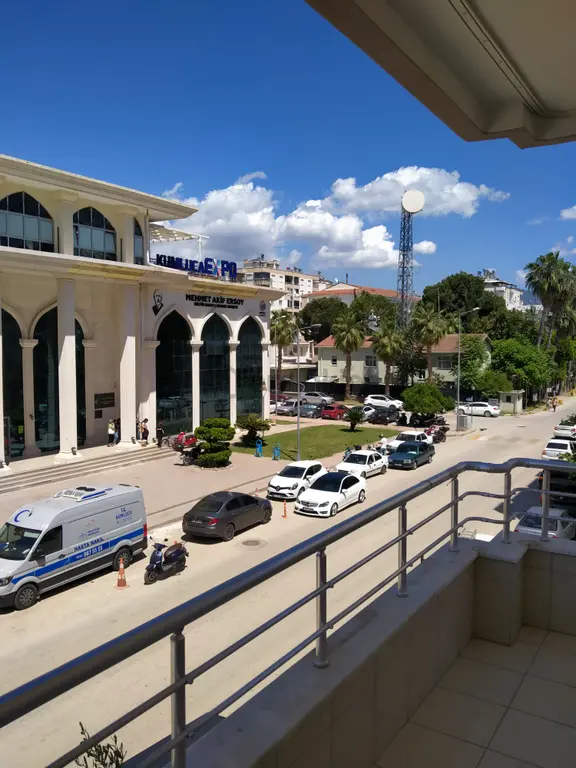 Kumluca'nın Merkezinde 2+1 Kiralık Daire 1