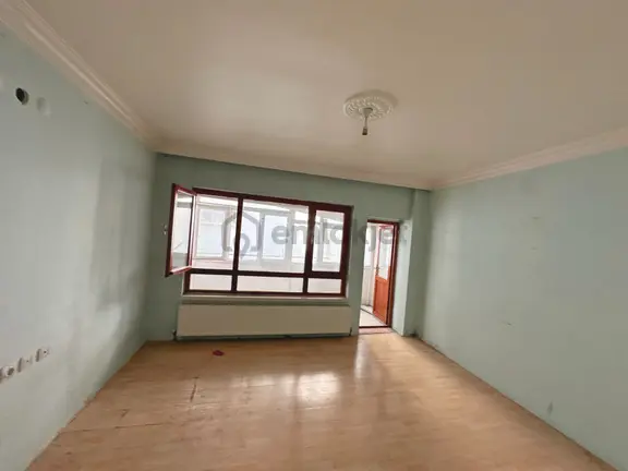 Misket Düzlükte Tren Yakını Ara Katta Kelepir 2+1 Satılık Daire 2