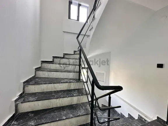 Fevziçakmak'ta_1+1_site İçerisinde Arakat Daire Konum Efsane 2