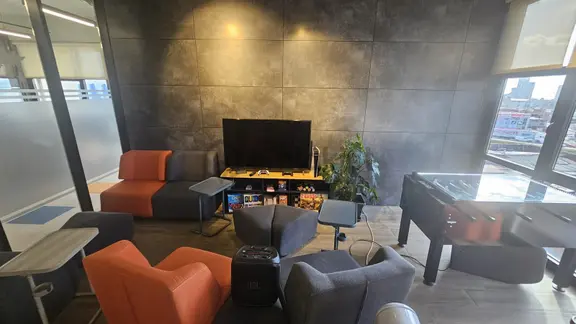 Sinan Tekin'den Kartal Metro Çıkışında 350 M2 Mükemmel Ofis 2