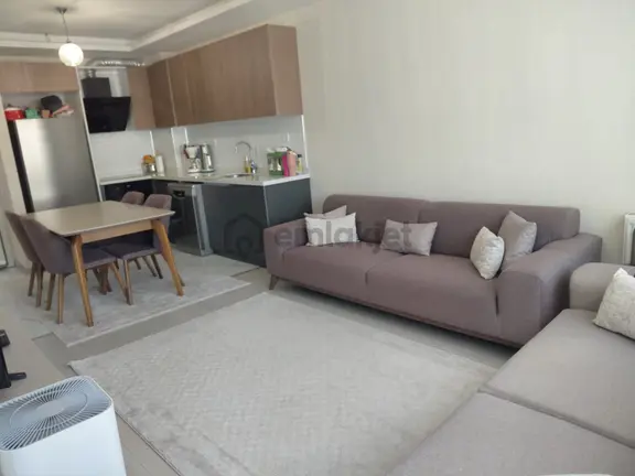 Hastane Yakını Giyinme Odalı 70 M2 2+1 Kiralık Daire 1