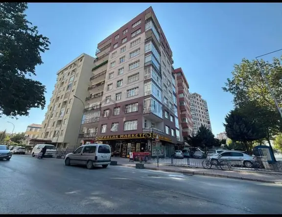 Fetih Caddesi Cepheli İl Jandarma Karşısı Makul Fiyatlı Ara Kat 3+1 Daire 1