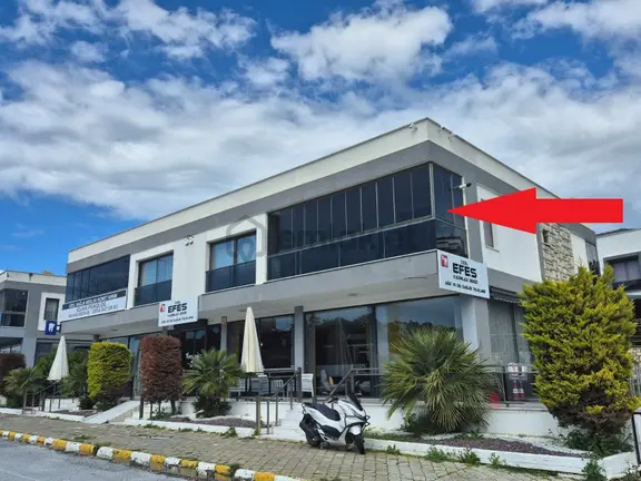Kuşadası Kadınlar Denizinde Geniş Bakımlı 3+1 Satılık Daire 2