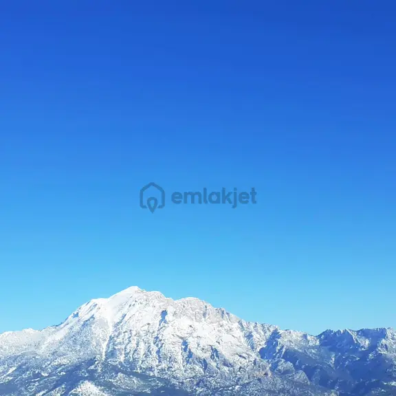 Kar Emlaktan Yenikonacık Efes Sitesi Üzerinde 400 M2 Satılık Arsa 1