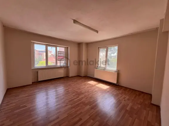 Deniz Yiğit Emlak'tan Cumhuriyet Mahallesinde Kiralık Site İçinde 3+1 Daire 1