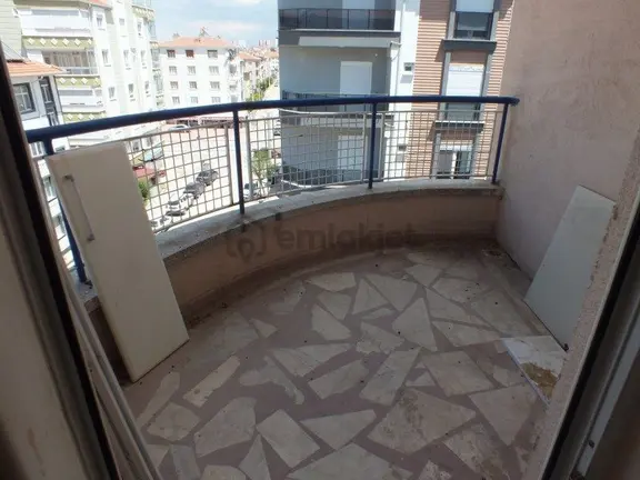 Karaman Nefise Sultan Mahallesi'nde 4+1 180 M² Kiralık Daire 2