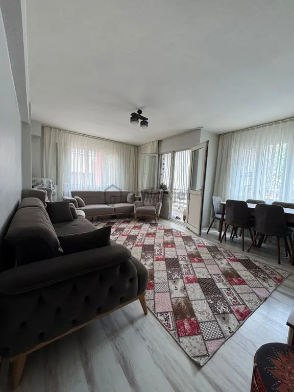 İzmir Caddesi Üzerinde Asansörlü 2+1 Kaçırılmayacak Fırsat Daire 1