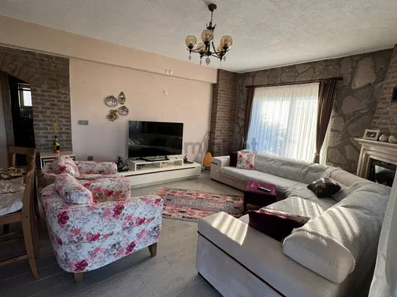 Deniz Manzaralı Havuzlu 4+1 Lüks Müstakil Taş Villa 2
