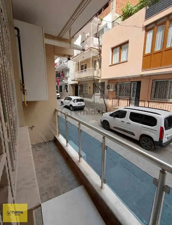Turpa Buca'dan Kiralık 2+1 Açık Mutfak Daire Kozaağaç Mah 2