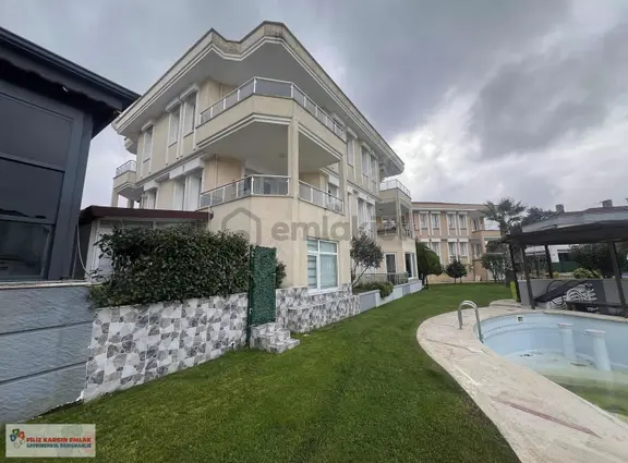 Şile Merkez Deniz Villaları Sitede 240m2 Satlık Tripleks Villa 1