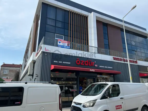 Remax Mavi'den Adapazarı Merkezde Kiralık Ofis 2