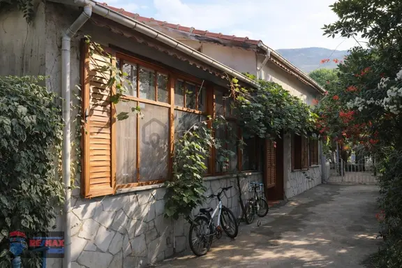 Re/max İnci'den Marmara Adası Çınarlı Mah. Satılık Müstakil Ev Ve Bahçesi 2