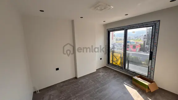 Erdemli Merkezde Satılık 2+1 Daire 2