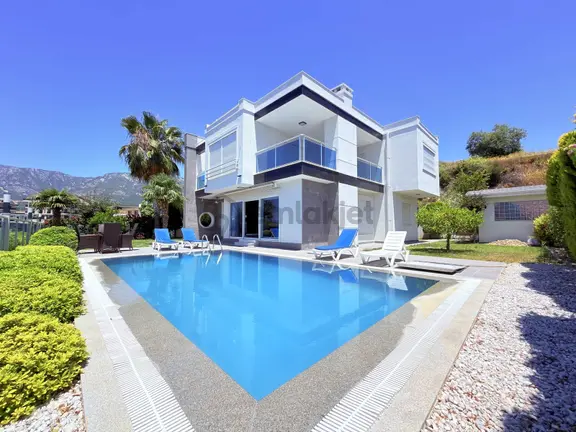 4+1, 520 M2 Arsa Alanlı, Müstakil Havuzlu, Deniz Manzaralı Villa 1