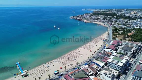 Altınkum Plajına 250 Mt. Mesafeli Bahçeli İkiz Villa 1