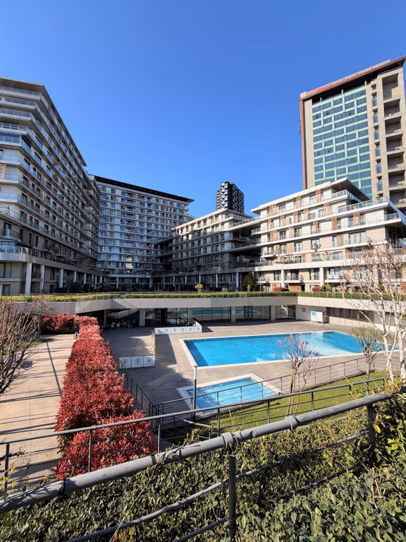 İstanbul House'dan Greenis'te 2+1 Lüx Bahçe Katı 1