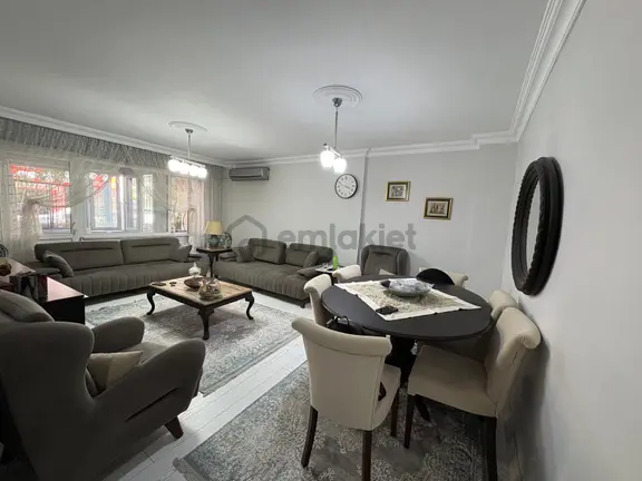Maltepe Altayçeşme'de Site İçerisin'de Oldukça Kullanışlı 3+1 1