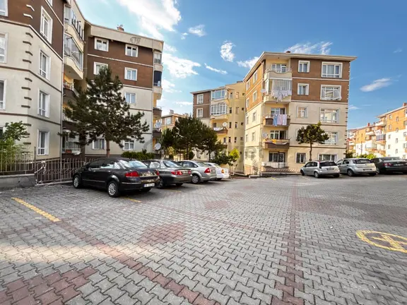 Sincan ║ertuğrulgazi Mah.║nezih Sitede Bulunan║3+1║satılık Daire 2