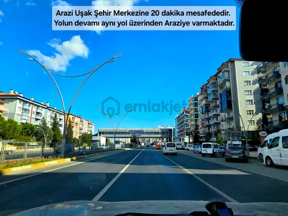 Uşak Banaz Merkezde 3.739 M² Ana Yola Cepheli Elk Su Yht O.sanayi Banaz Manzaralı Uygun Açıklamada 2