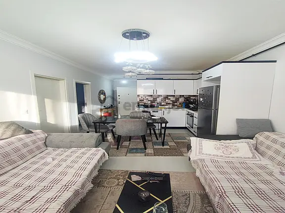 Oturuma Hazır Konforlu Yaşamın Anahtarı Site İçinde Satılık 1+1 1
