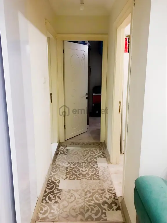 Buca Merkezde Satılık 2+1 Doğalgazlı Daire! 2