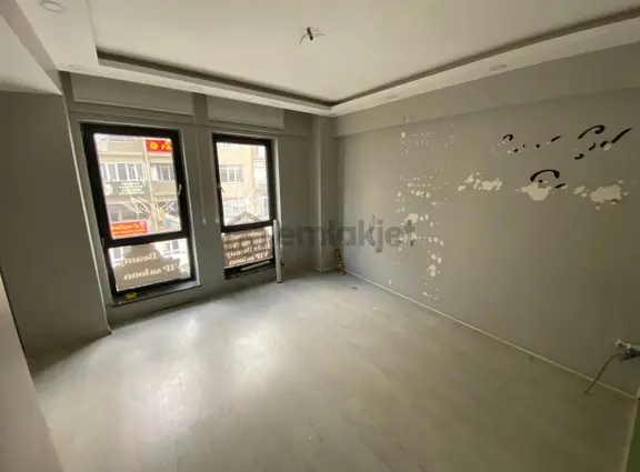 Çırağan Emlak'tan Sakarya 1 Cad.çarşı Merkez Lüx 1+1 Daire/ofis 2