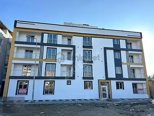 Zeki Emlak'tan Muradiye Mh Satılık 1+1 Sıfır Daire 1