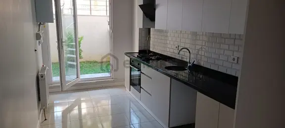 Avcılar Gümüşpala Mah Satılık 2+1.87 M2 Bahçeli Griş Kat Daire 1