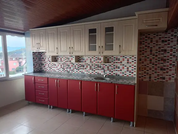 İsmetpaşa Mahallesi 117 Sokak'ta Deniz Manzaralı 3+1 Daire 1