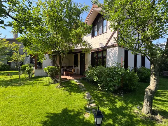 Remax Klas Fatih Çakar’dan Kırkpınar’da Kiralık Eşyalı Ve Mobilyalı Villa… 2