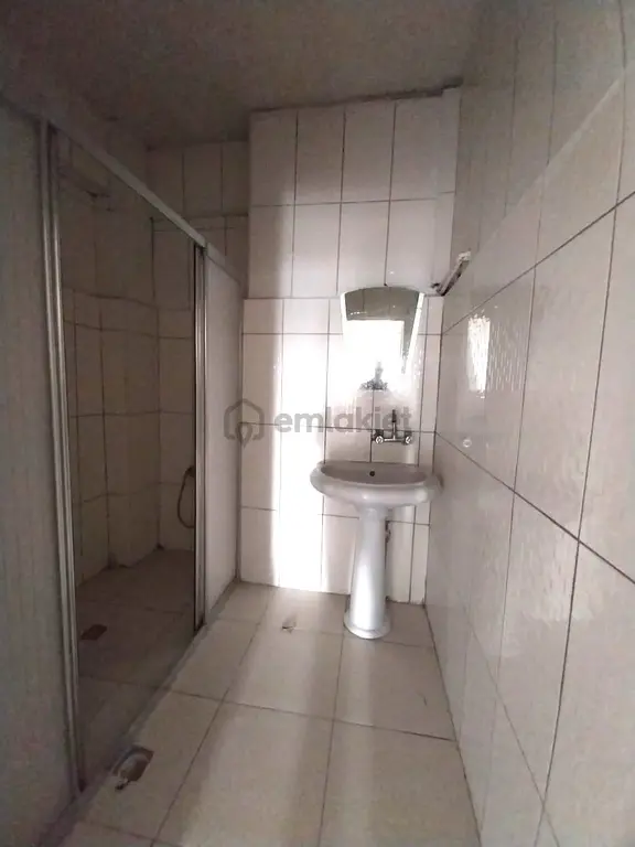Kocaeli Gölcük Kavaklı Mahallesi Kiralık 2+1 Daire 2